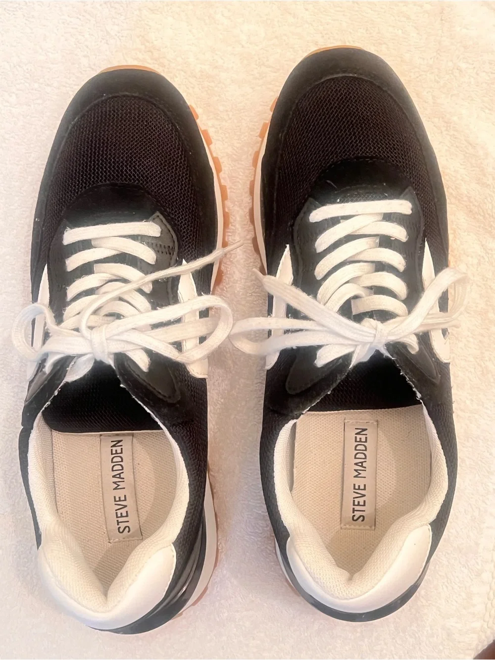 Steve Madden Black and White Women's Lace-Up Sneakers